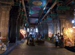 Intérieur du temple de Madurai